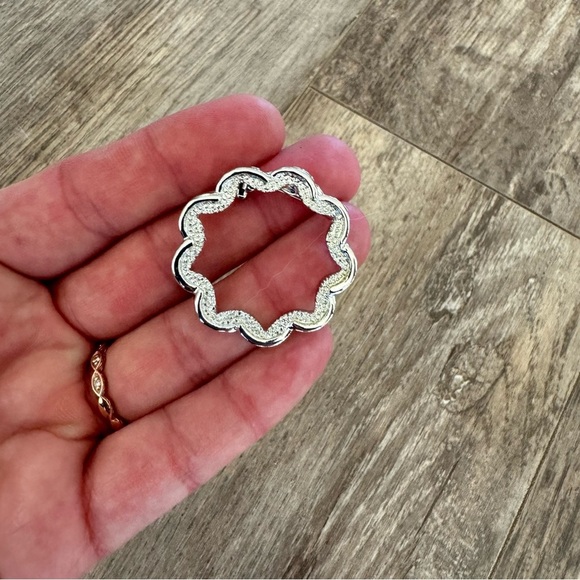 Vintage Gerry’s Silver Brooch Pin - Picture 2 of 8